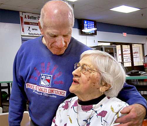 lou-in-bowling-alley